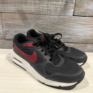 Nike Air Max men’s size 8 Black and Red